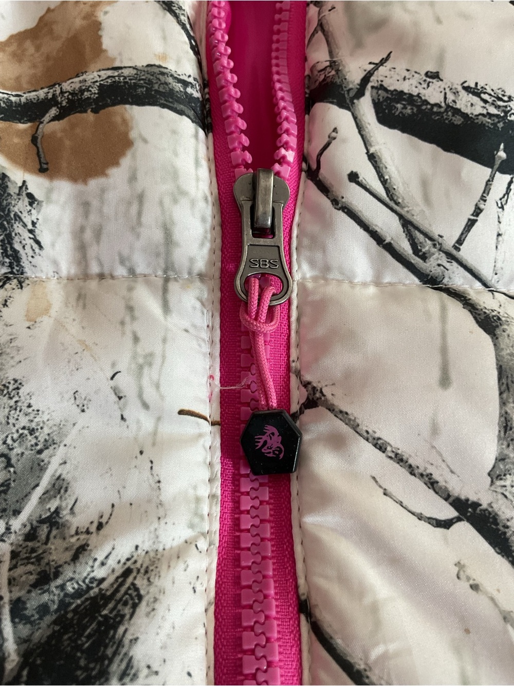Legendary Pink Camo-Print Quilted Vest SZ L - Picture 6 of 14